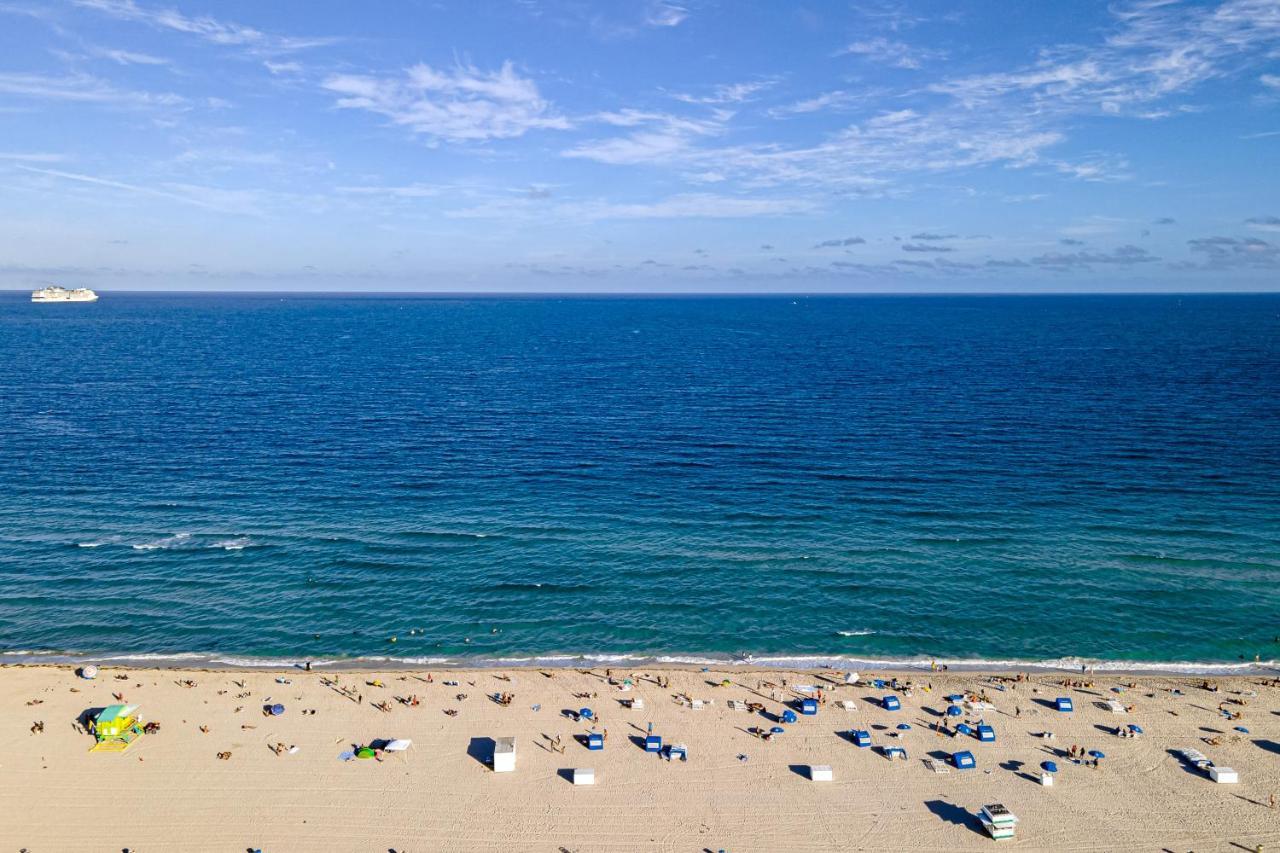 Modern Ocean Drive Condo In The Heart Of Sobe! マイアミビーチ エクステリア 写真