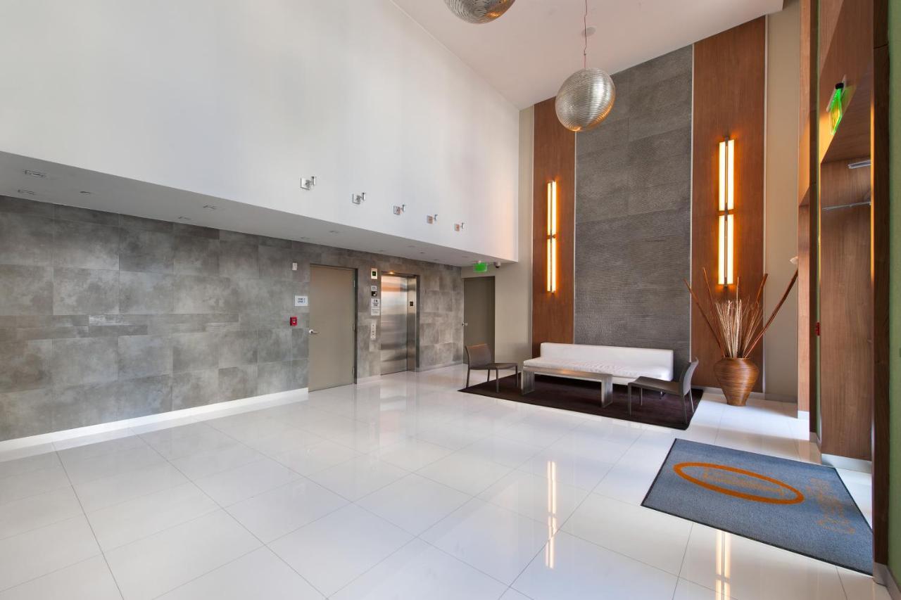 Modern Ocean Drive Condo In The Heart Of Sobe! マイアミビーチ エクステリア 写真
